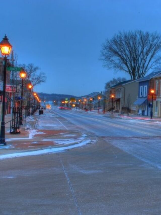 The 10 Must-Visit Small Towns in Iowa USA